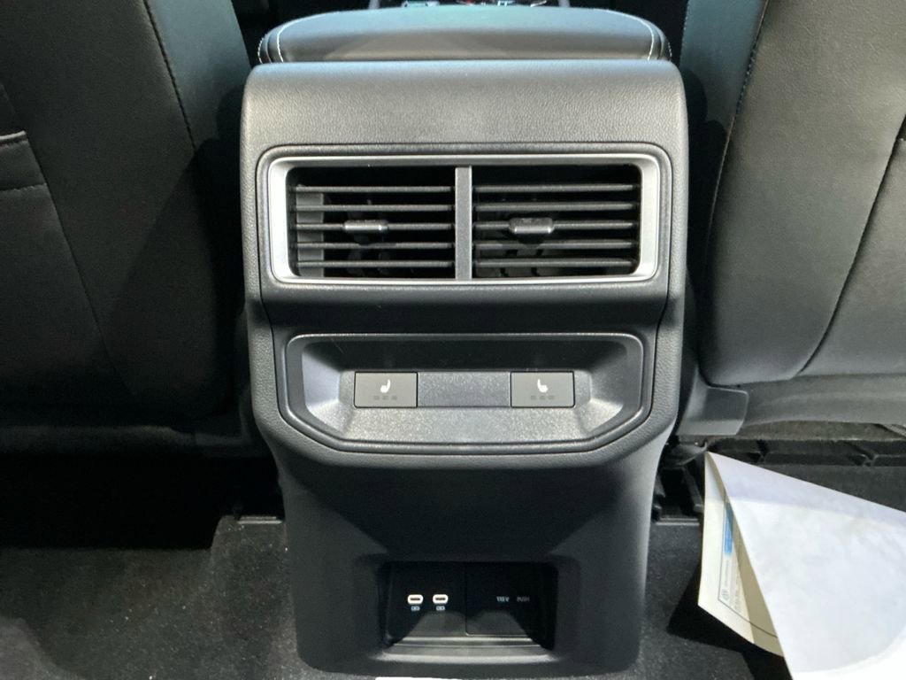 New 2025 Volkswagen Atlas Cross Sport SEL image 17