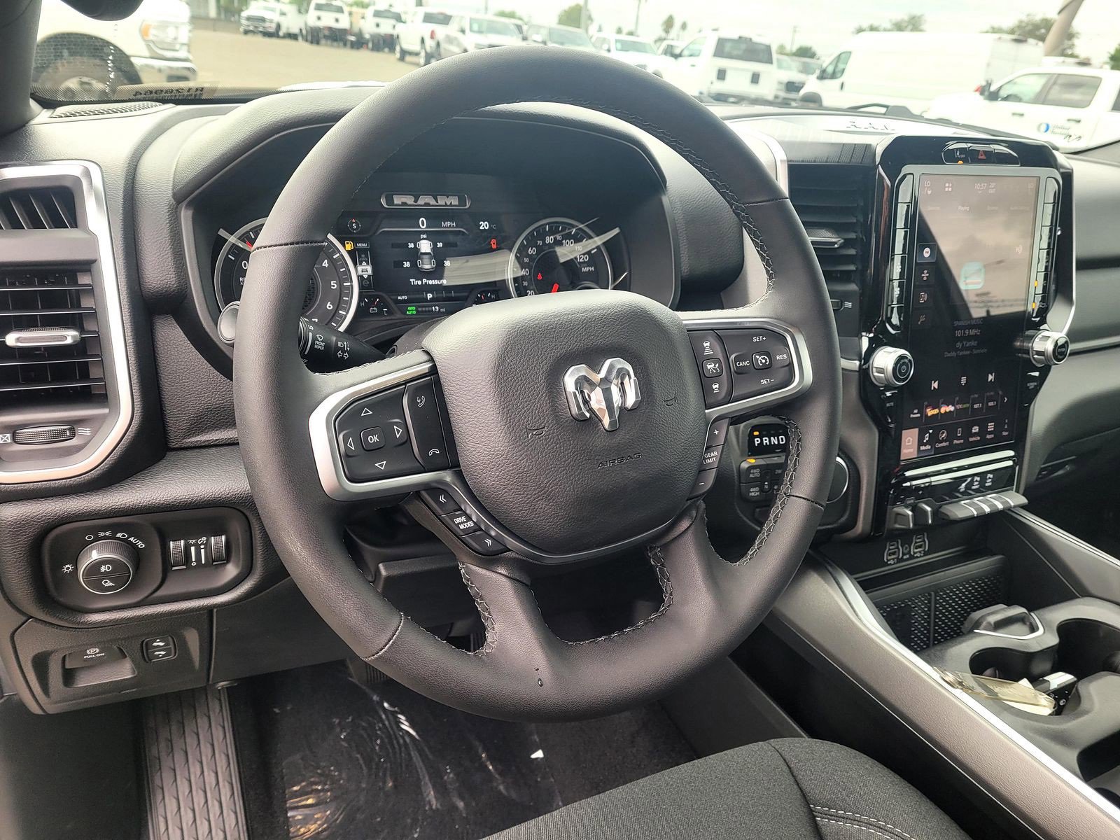New 2026 RAM 1500 4x4 Crew Cab image 9