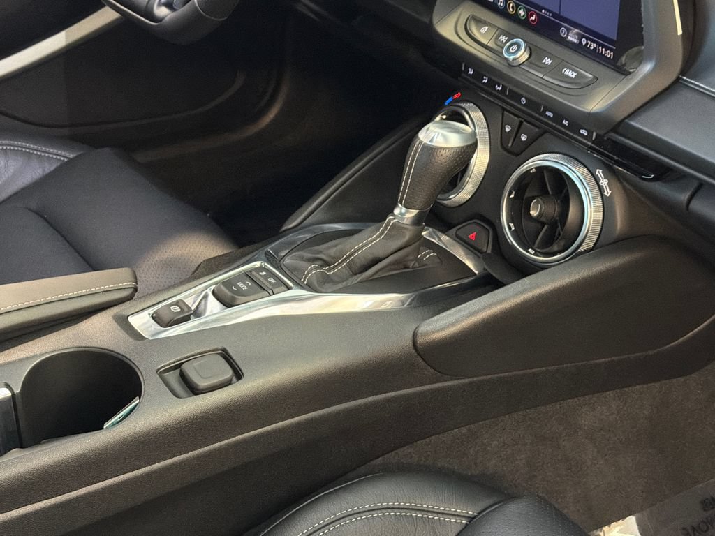 Used 2020 Chevrolet Camaro SS RWD image 23