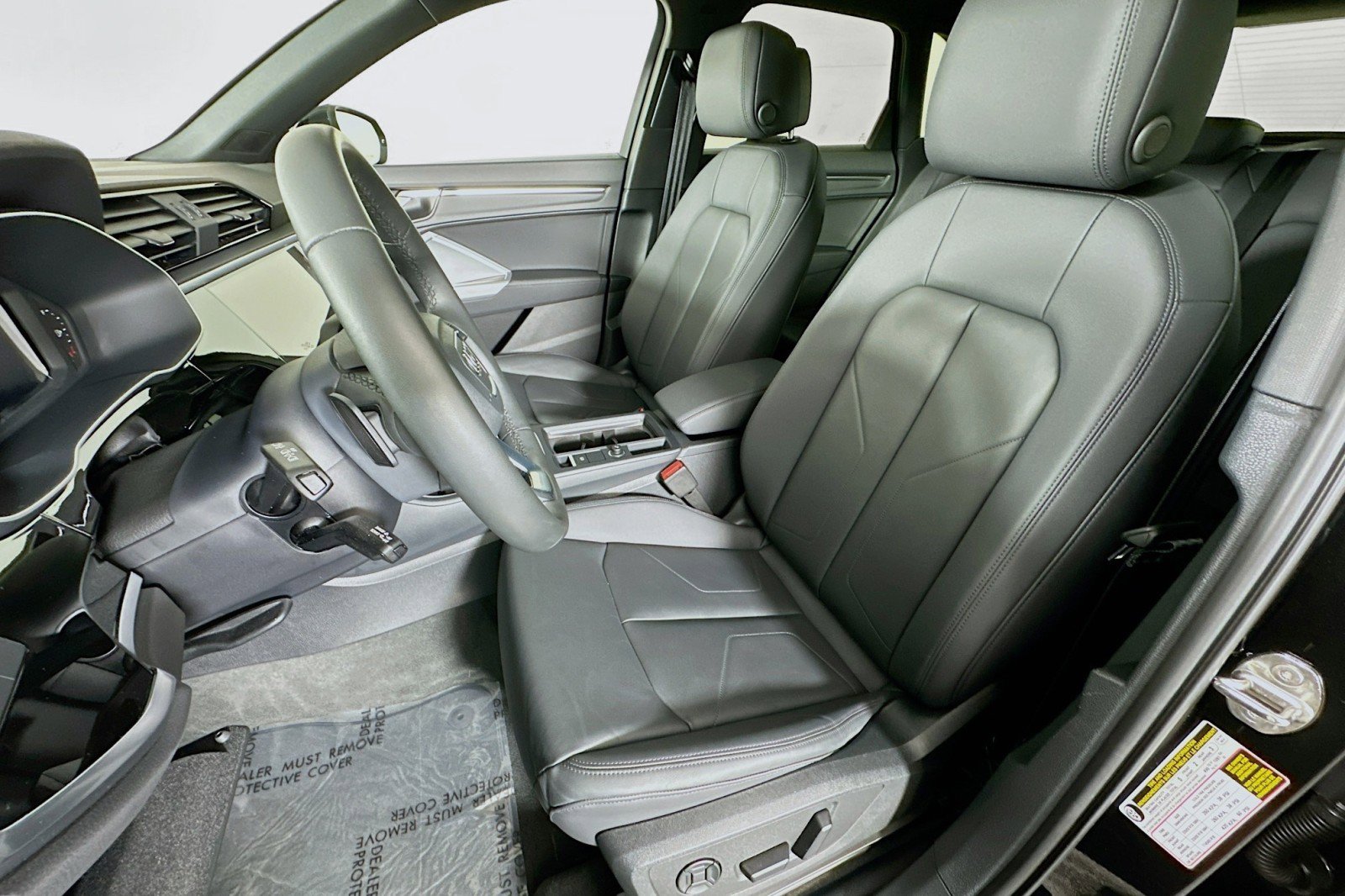 Used 2025 Audi Q3 2.0T Premium w/ Convenience Package image 18