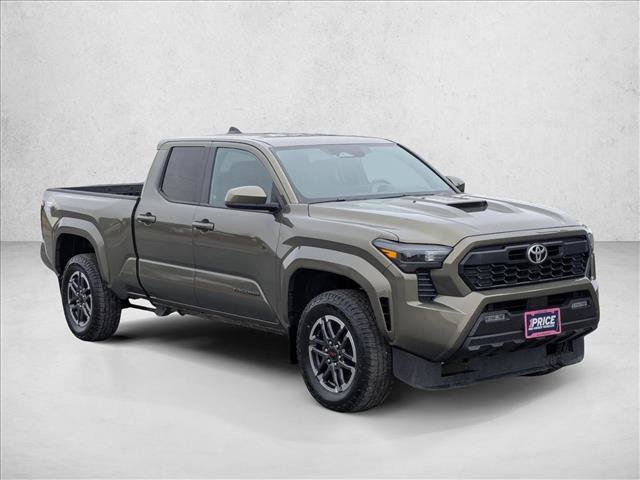 Used 2024 Toyota Tacoma TRD Sport image 3