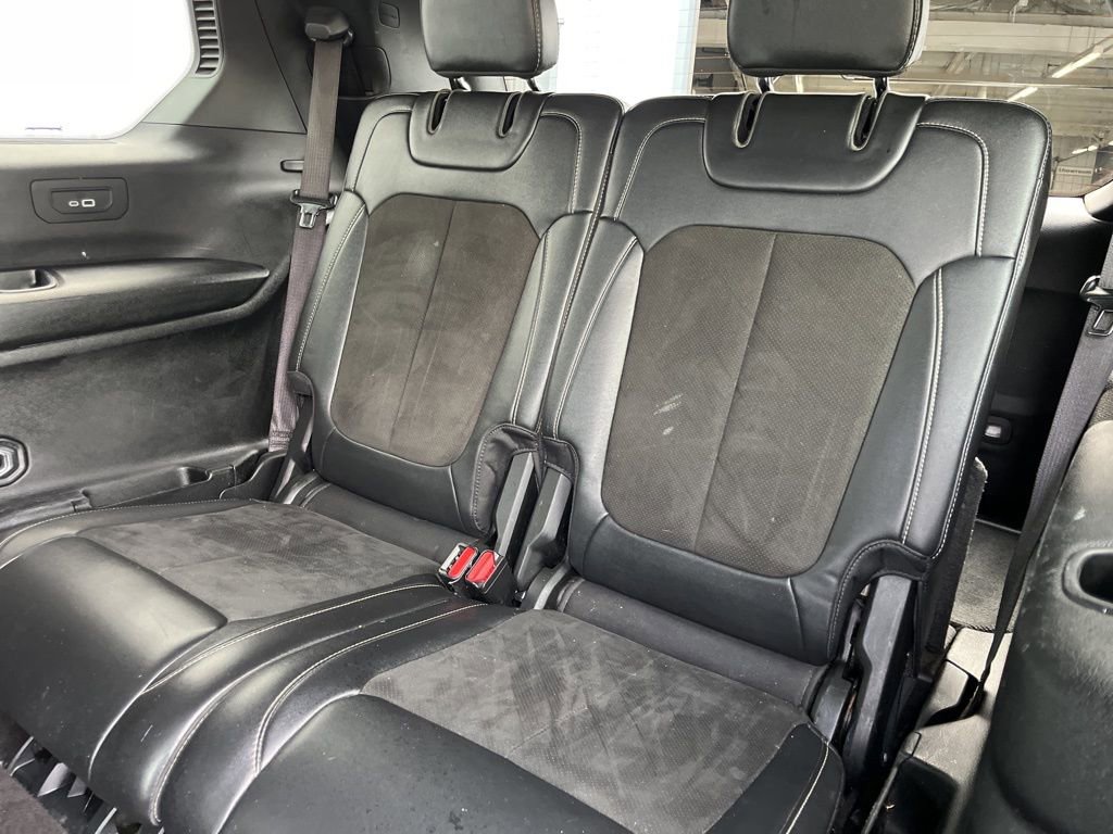 Used 2022 Jeep Grand Cherokee L Laredo image 43