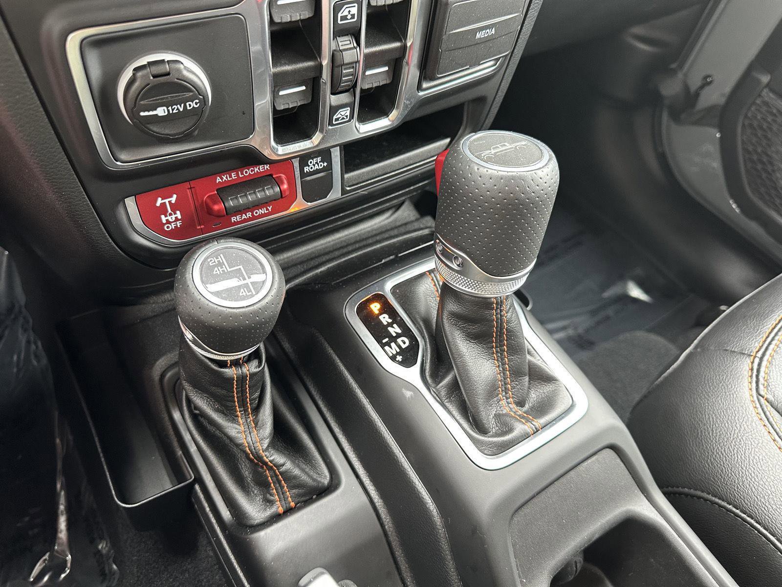 Used 2023 Jeep Gladiator Mojave w/ Cold Weather Group AWD/4WD image 25