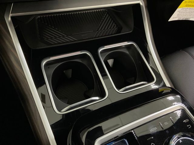 Used 2024 BMW i7 xDrive60 image 26