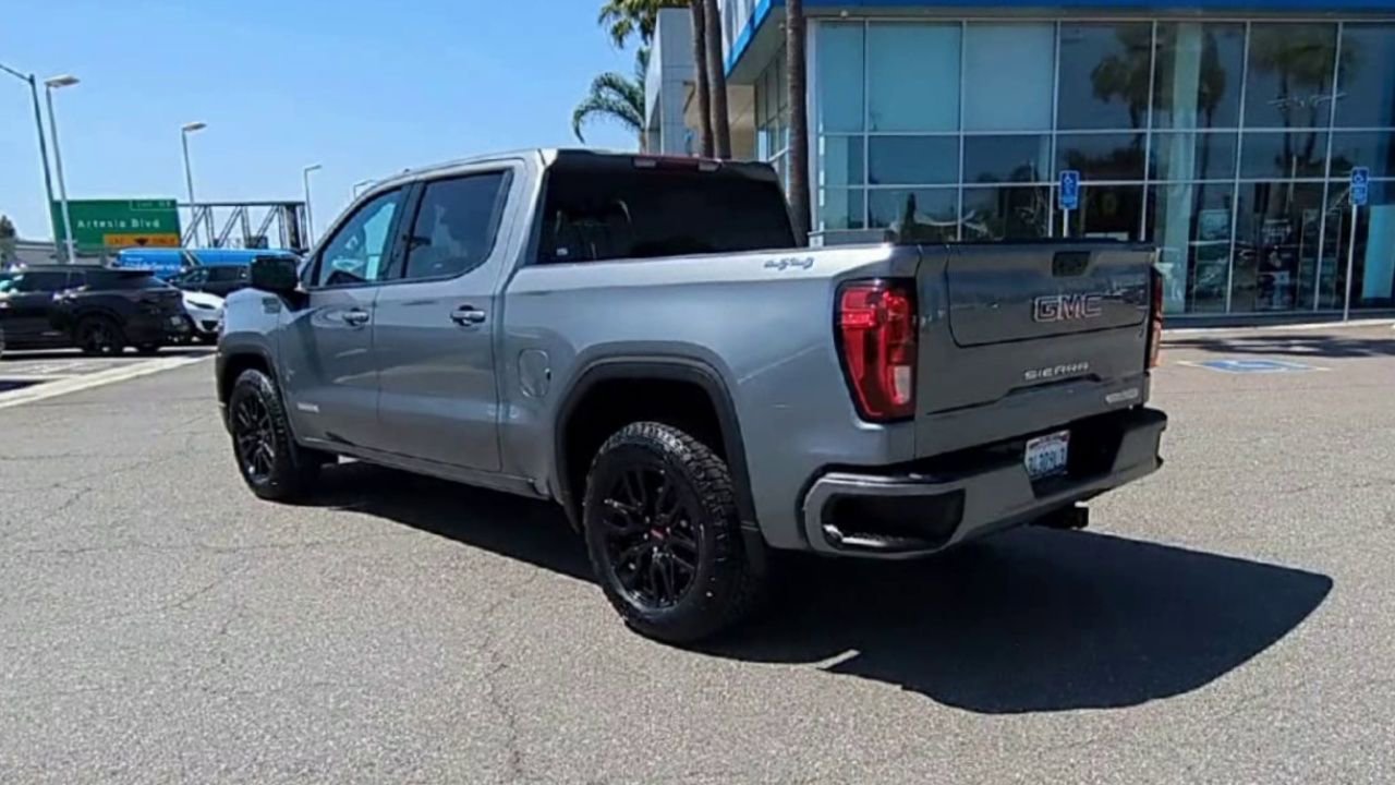 Used 2022 GMC Sierra 1500 Elevation image 6