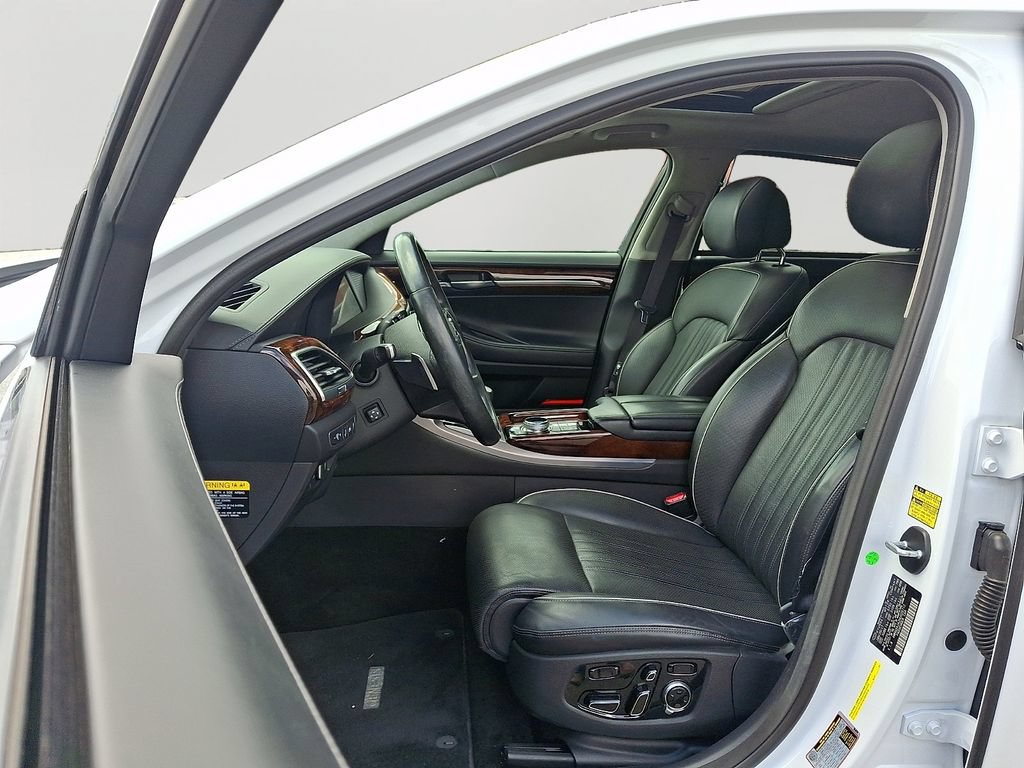Used 2017 Genesis G90 3.3T Premium AWD/4WD image 14