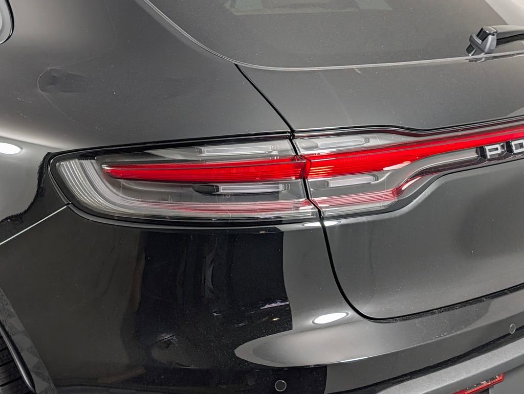 New 2026 Porsche Macan image 16
