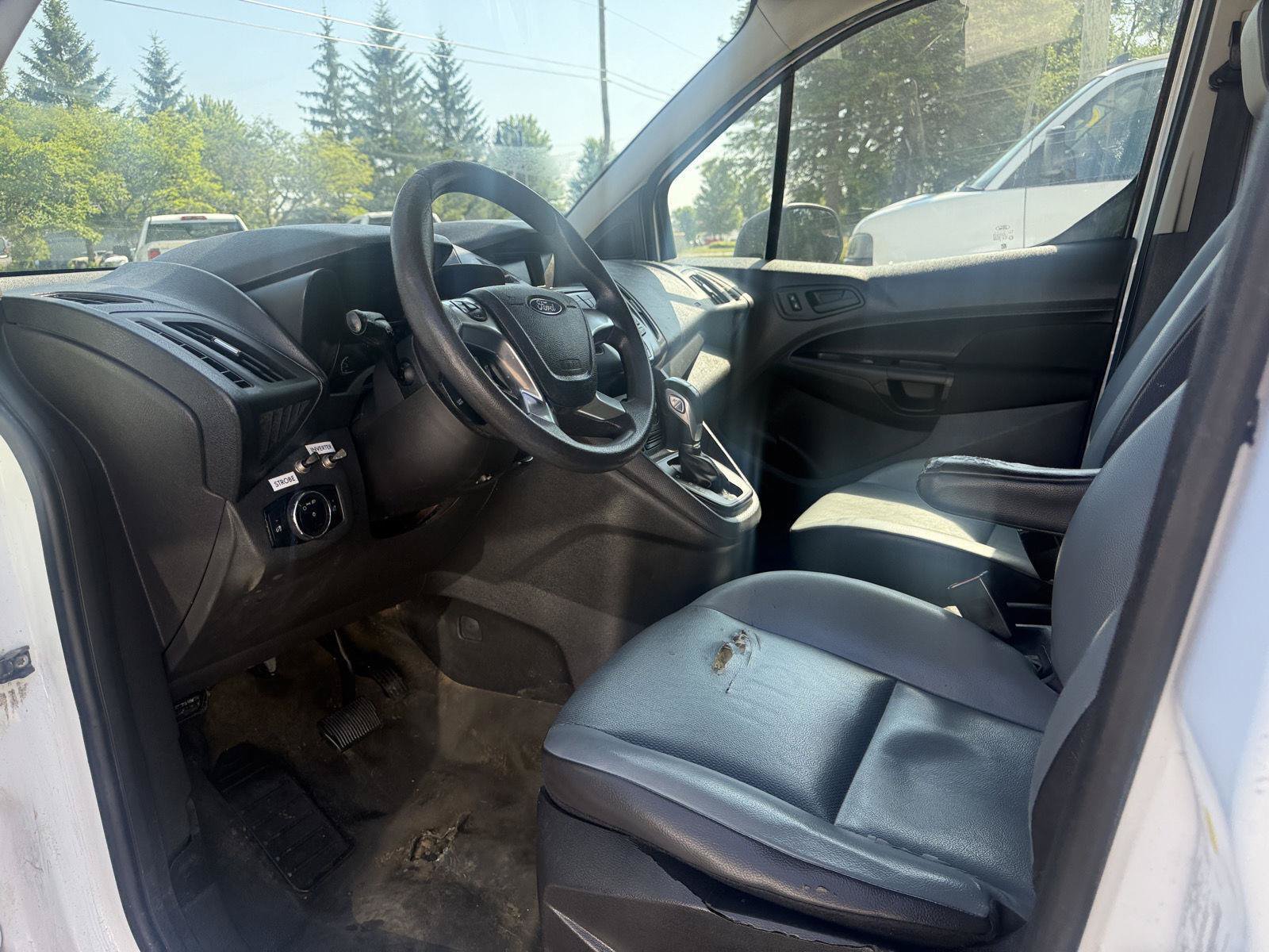 Used 2016 Ford Transit Connect XL FWD image 11