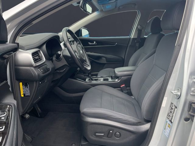 Used 2018 Kia Sorento FWD image 9