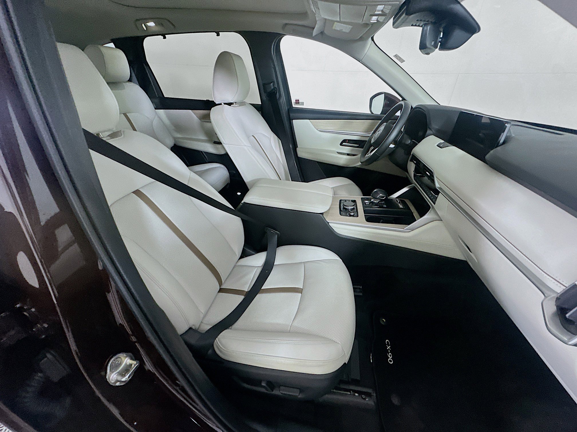 Used 2024 MAZDA CX-90 Plug-In Hybrid w/ Premium Plus image 34