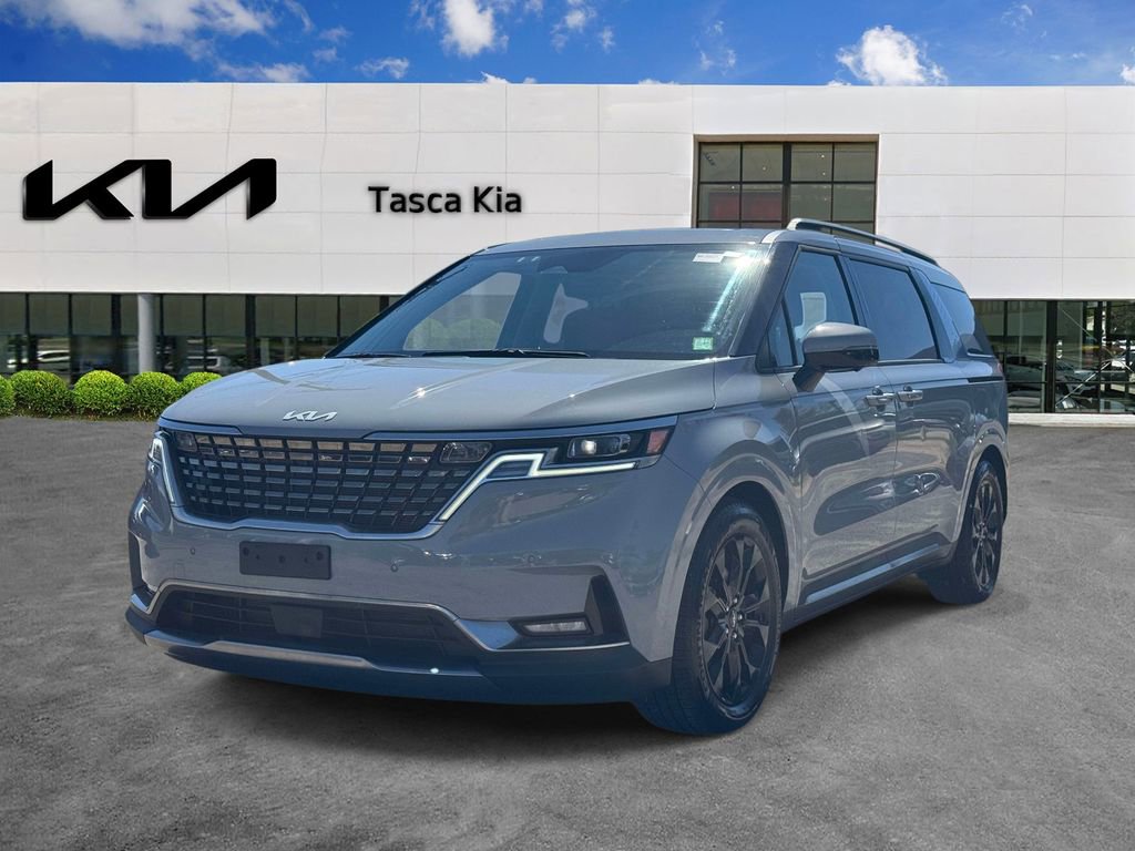 Used 2023 Kia Carnival SX Prestige FWD image 3