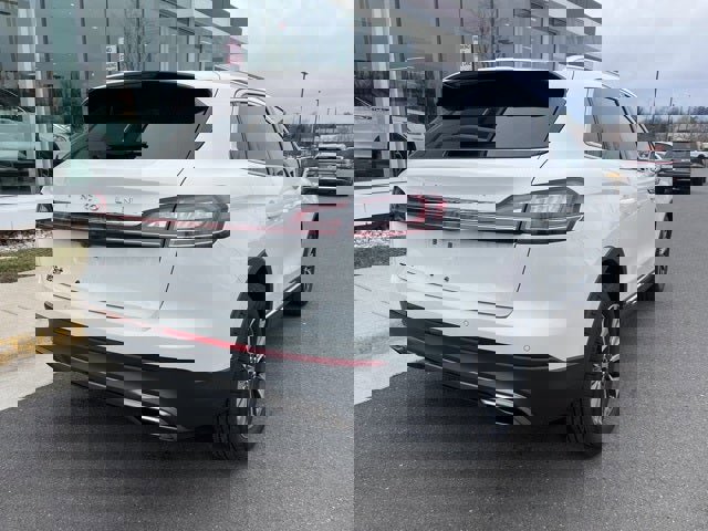 Used 2022 Lincoln Nautilus Reserve w/ Cargo Utility Package image 8