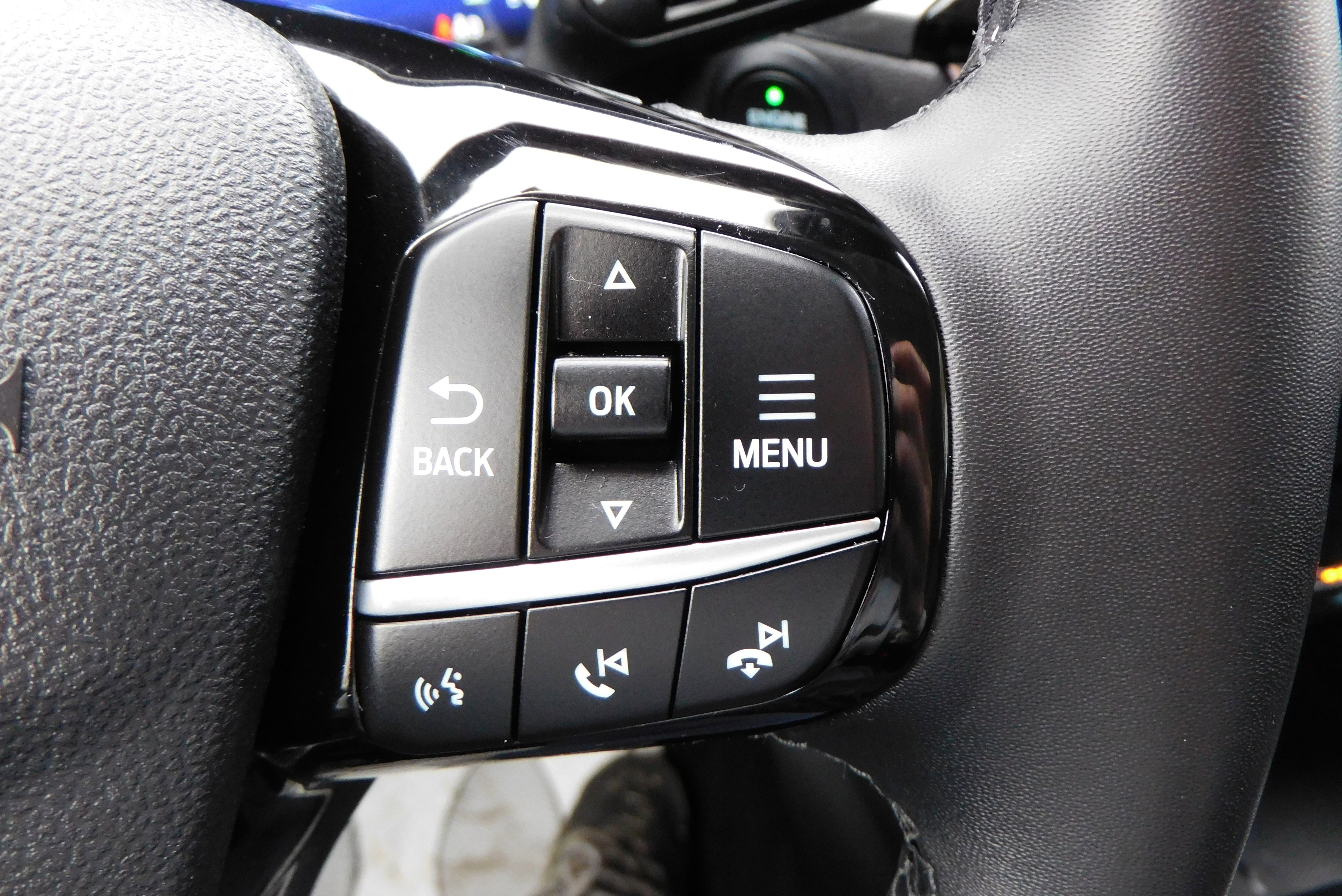 Used 2022 Ford Escape Titanium image 18