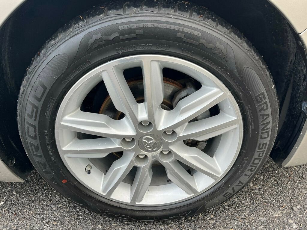 Used 2013 Toyota Avalon image 43