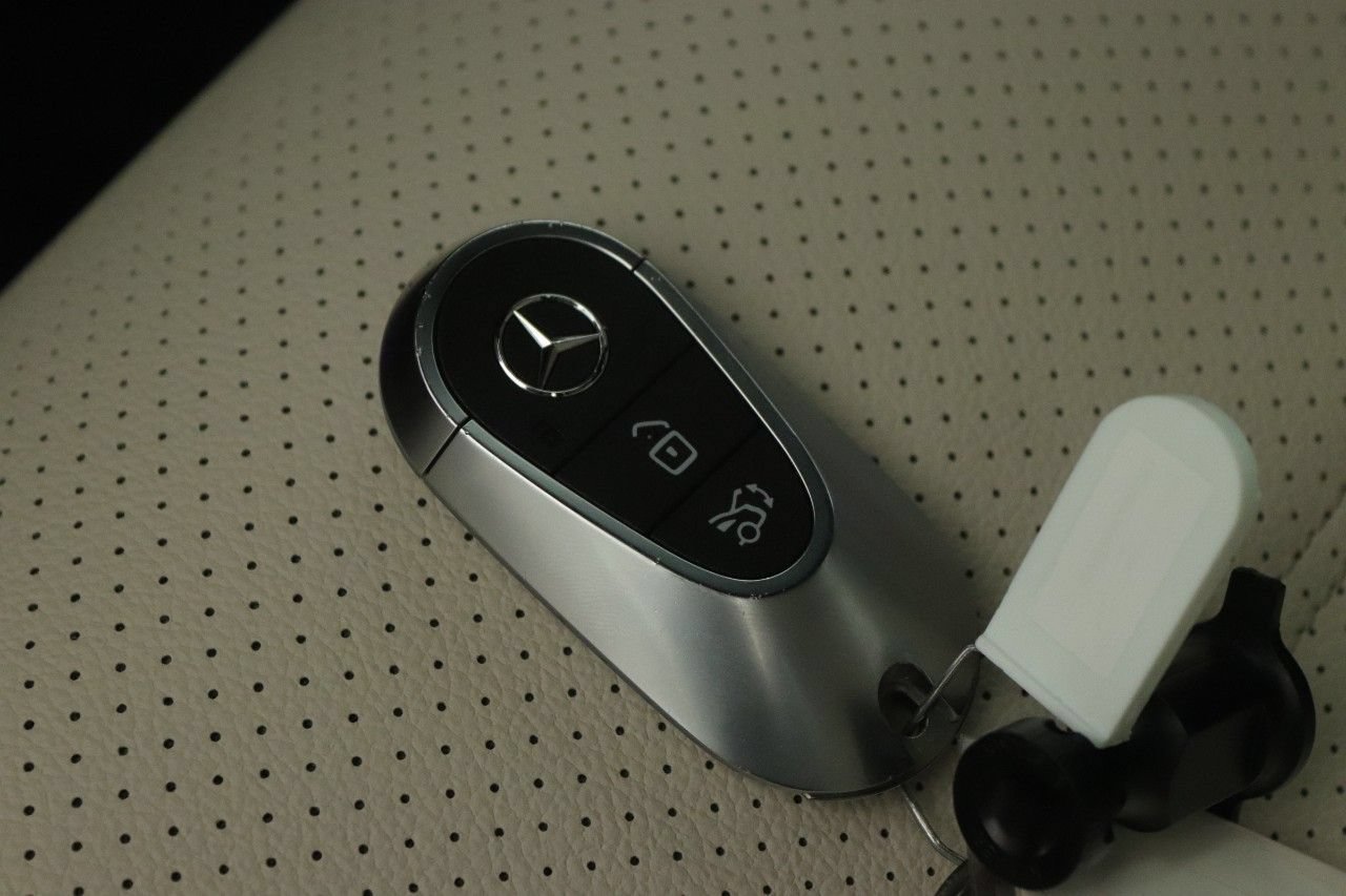 Certified 2025 Mercedes-Benz GLC 350e 4MATIC image 23