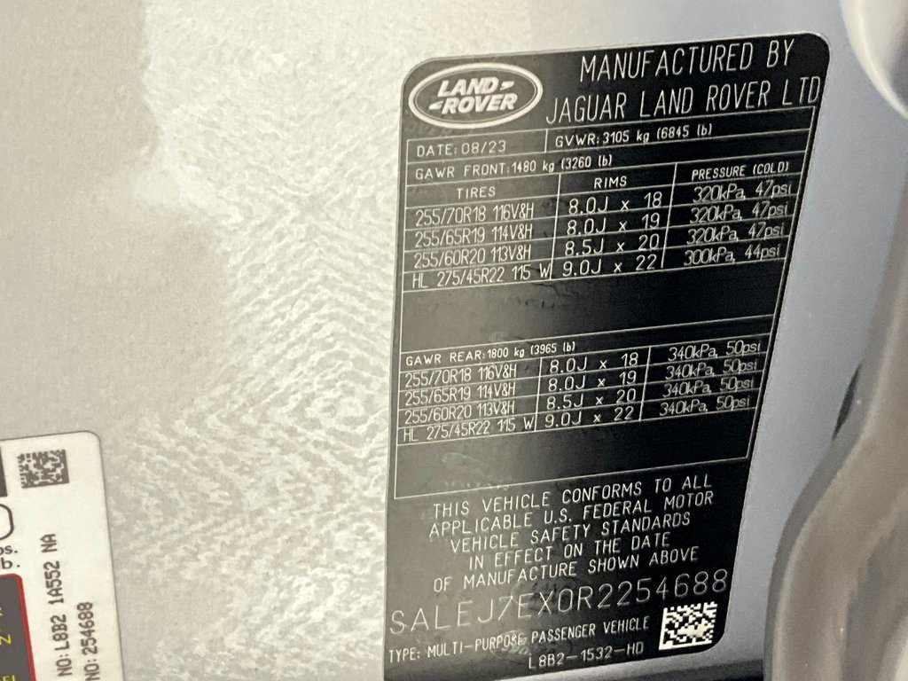 Used 2024 Land Rover Defender 110 S image 30