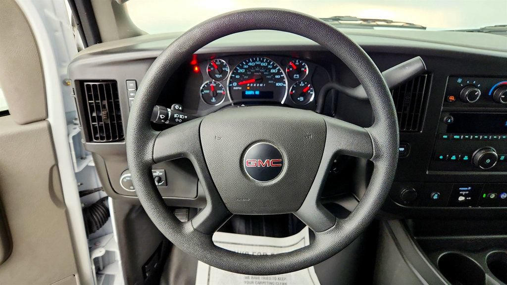 Used 2025 GMC Savana 3500 Extended RWD image 12