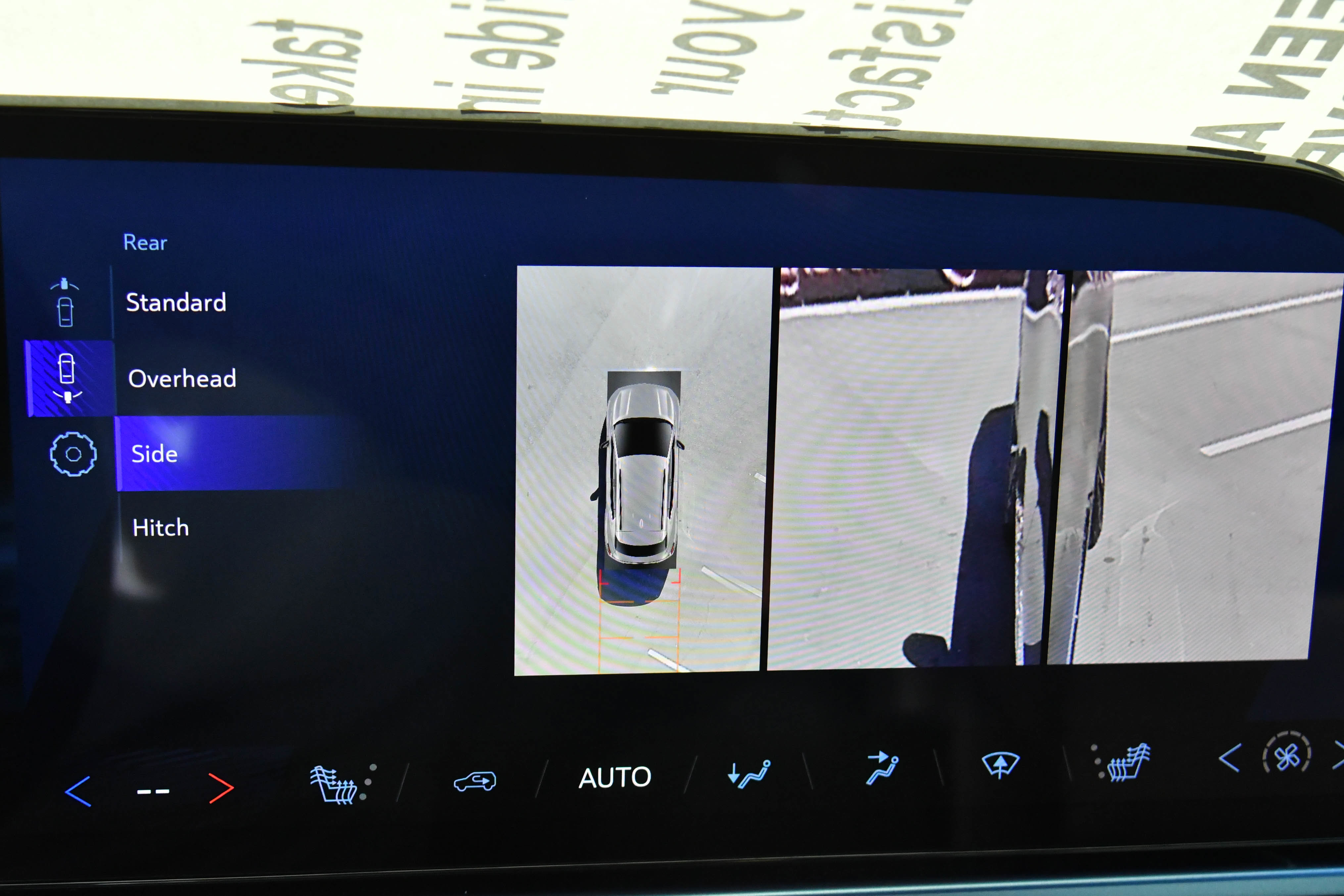 Used 2025 Chevrolet Equinox EV LT w/ Convenience Package FWD image 21