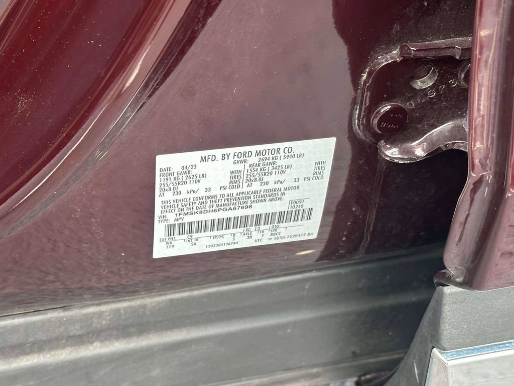 Used 2023 Ford Explorer XLT w/ Equipment Group 202A AWD/4WD image 19