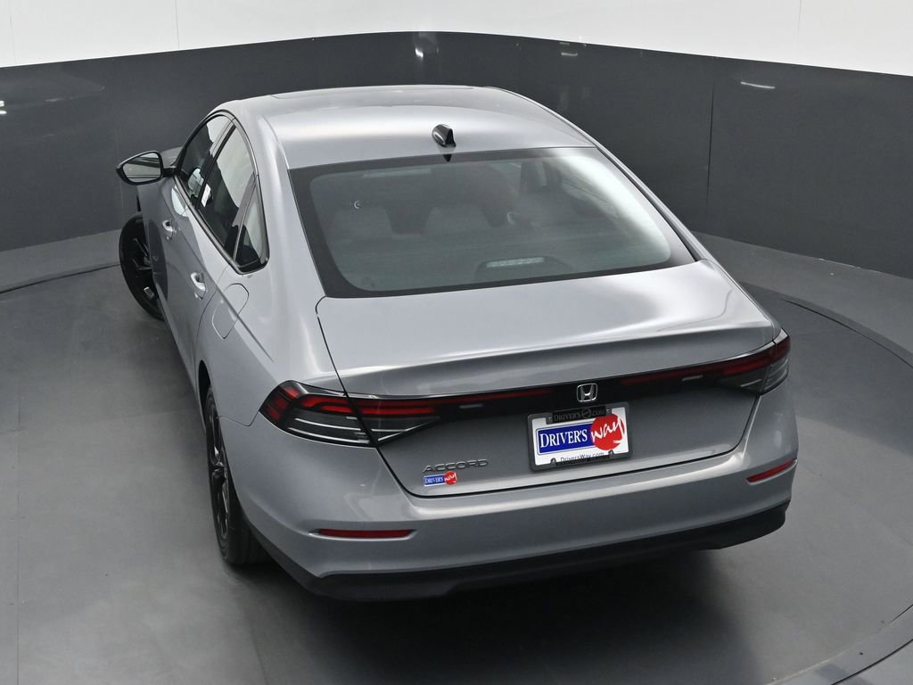 Used 2025 Honda Accord SE image 31