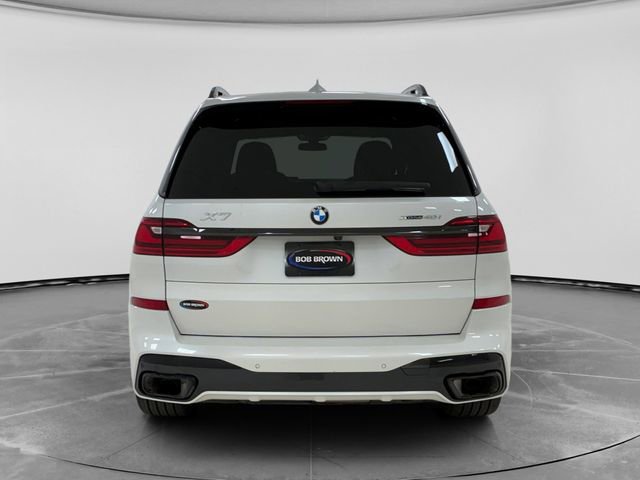 Used 2022 BMW X7 xDrive40i w/ M Sport Package AWD/4WD image 4