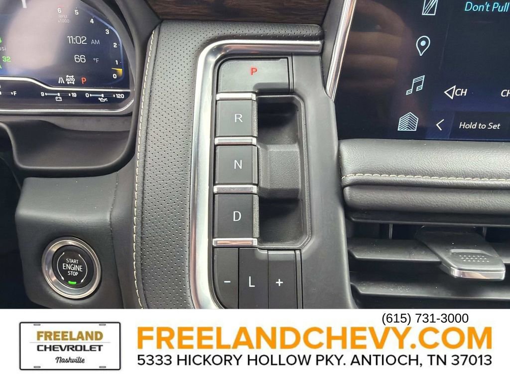 Used 2023 Chevrolet Suburban Premier image 35