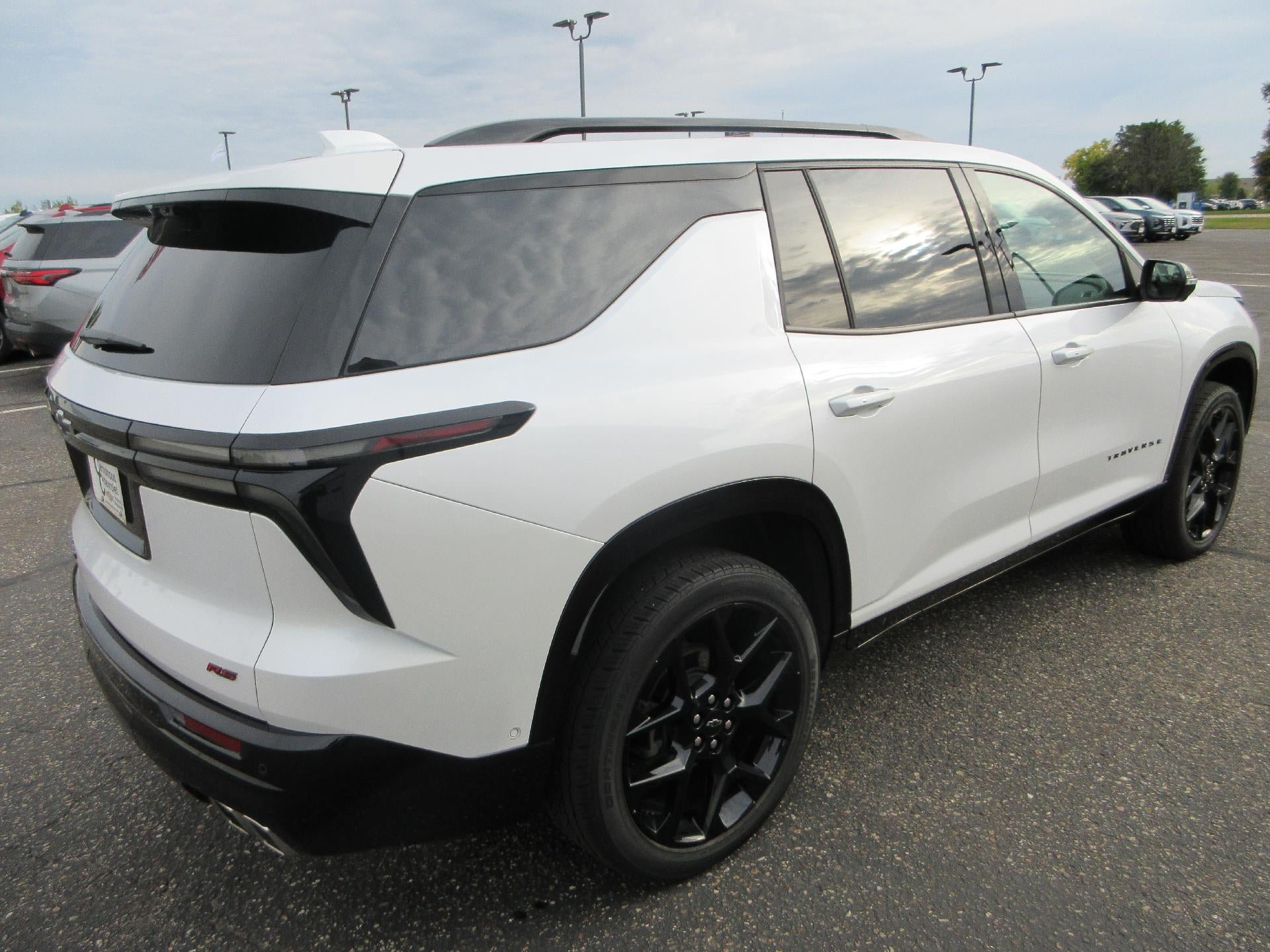 Certified 2024 Chevrolet Traverse RS w/ LPO, Floor Liner Package AWD/4WD image 5