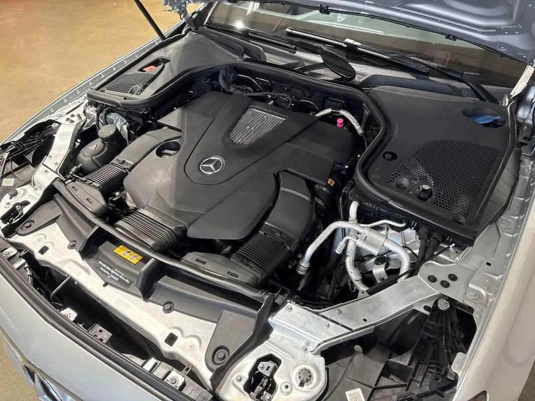 Used 2017 Mercedes-Benz E 400 4MATIC Wagon image 60
