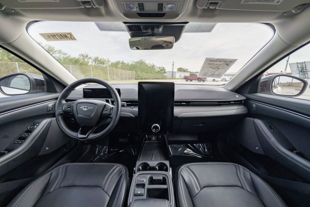 Used 2025 Ford Mustang Mach-E Premium image 19