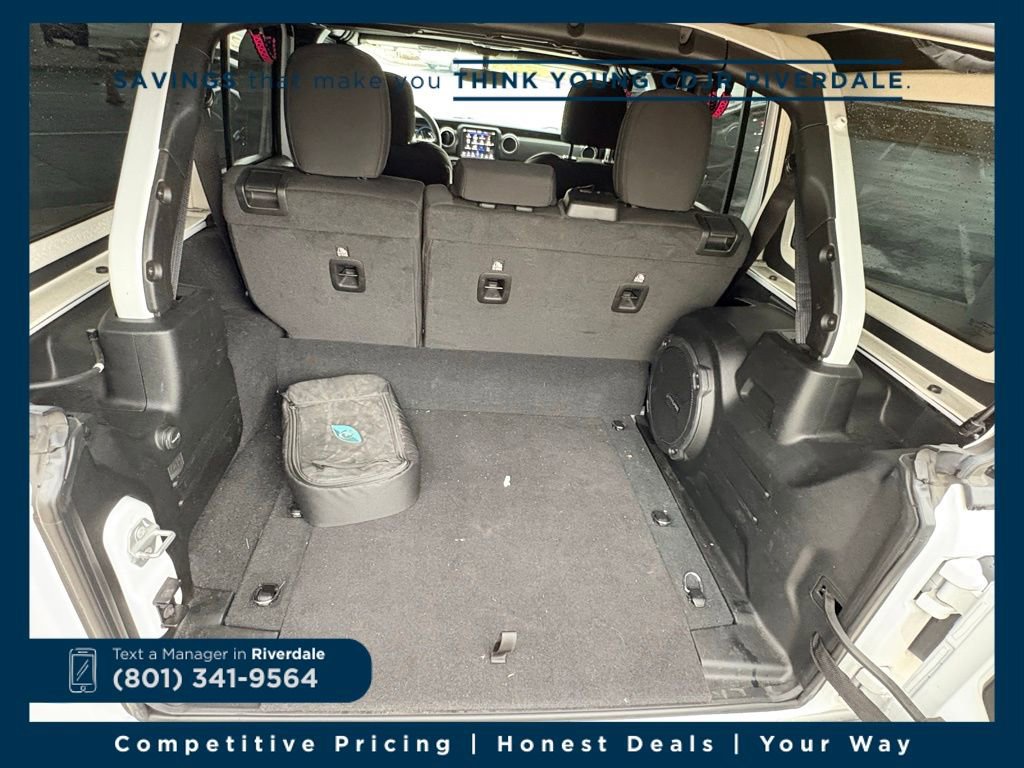 Used 2023 Jeep Wrangler Unlimited Rubicon 4xe image 12