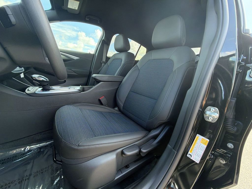 New 2026 Buick Envista Sport Touring FWD image 24