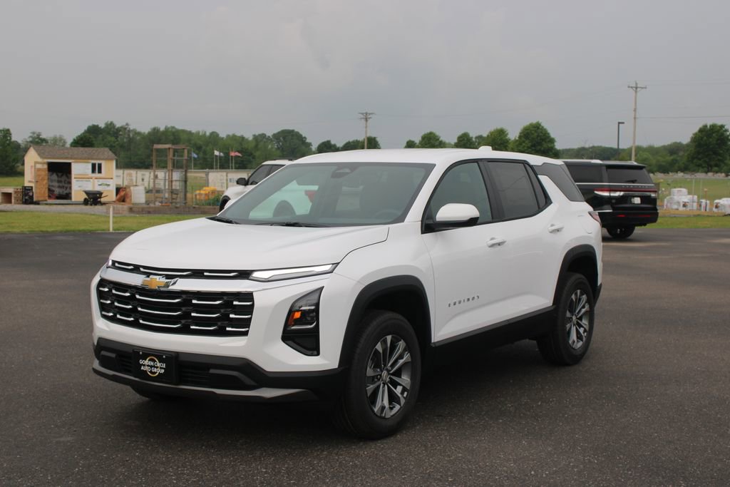 New 2026 Chevrolet Equinox LT w/ Convenience Package II FWD image 4