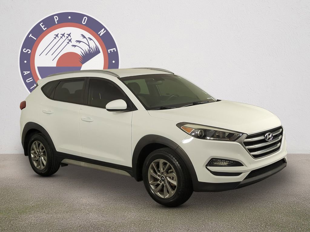 Used 2017 Hyundai Tucson SE image 2