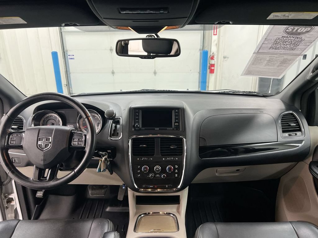 Used 2017 Dodge Grand Caravan SXT FWD image 10
