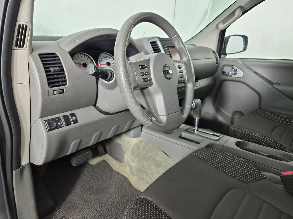 Used 2016 Nissan Frontier Desert Runner RWD image 17