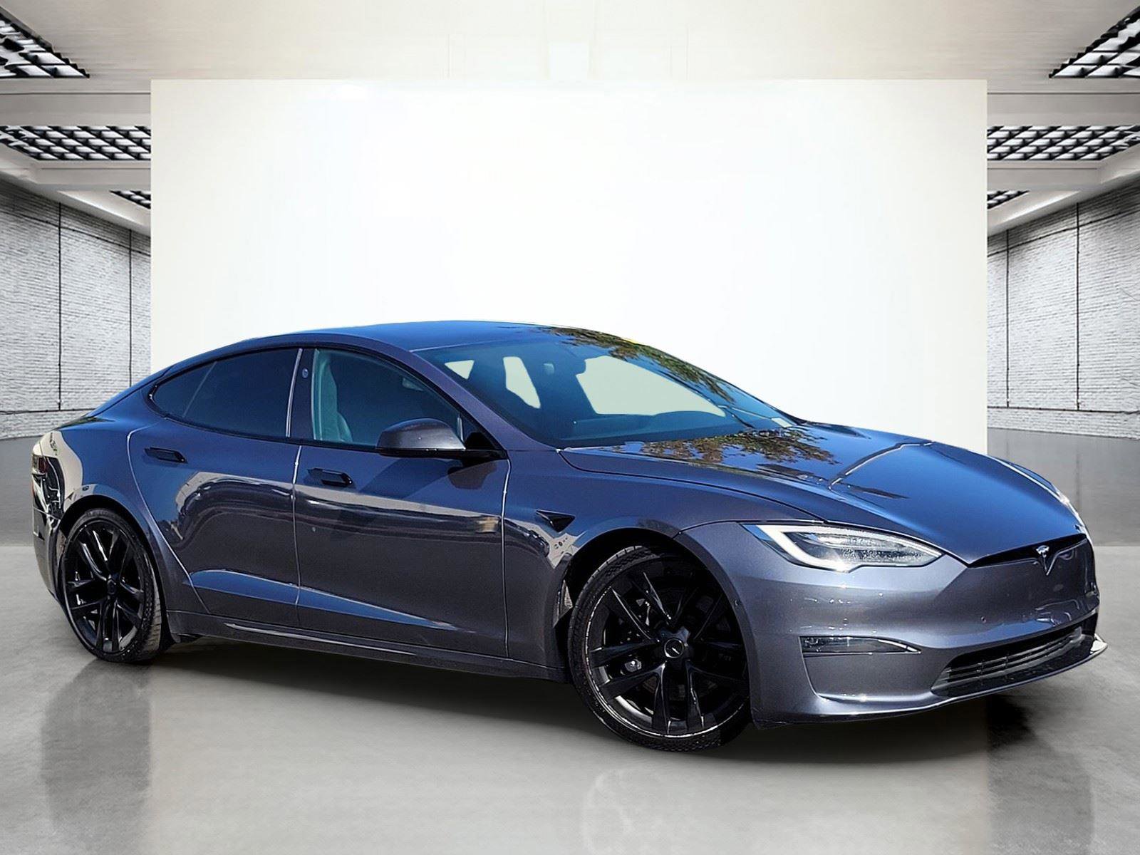 Used 2021 Tesla Model S Plaid image 2