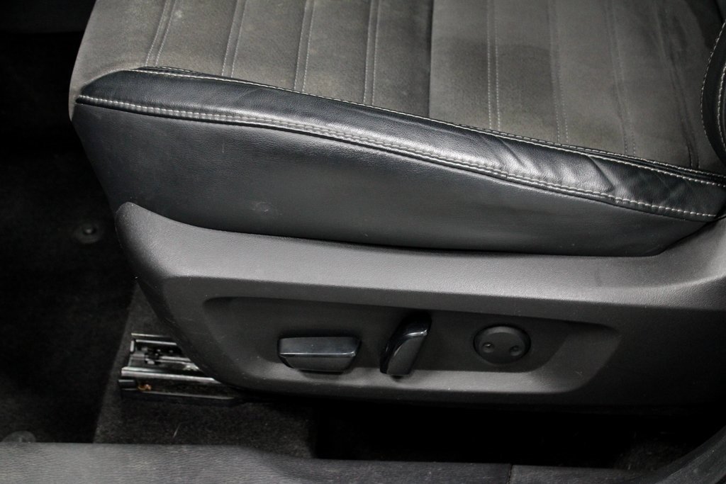 Used 2022 Mitsubishi Outlander SE image 25