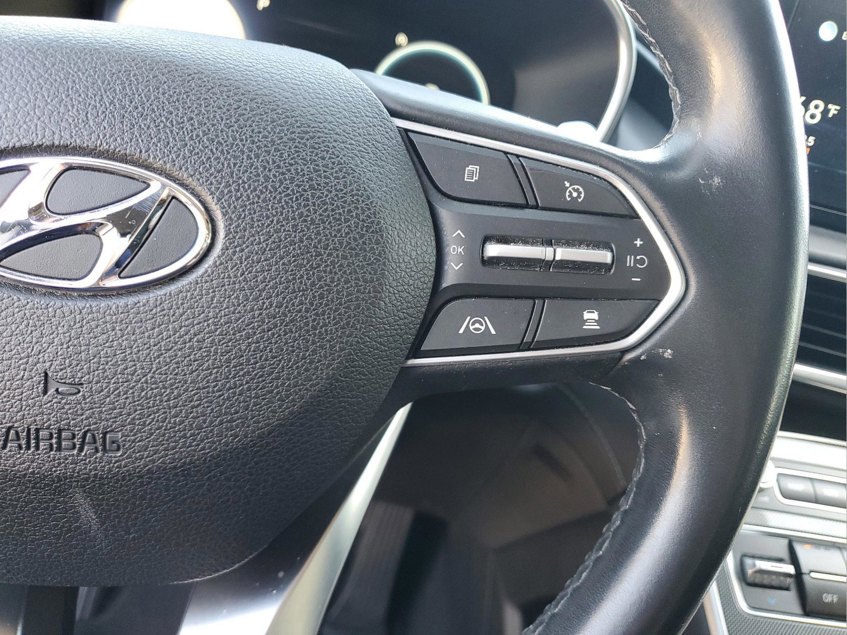 Used 2022 Hyundai Santa Fe SEL w/ Convenience + Premium Package FWD image 23