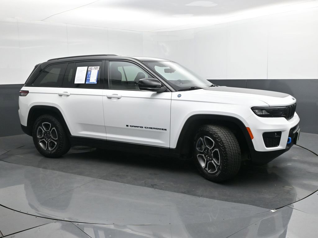 Used 2023 Jeep Grand Cherokee Trailhawk w/ Luxury Tech Group III AWD/4WD image 7