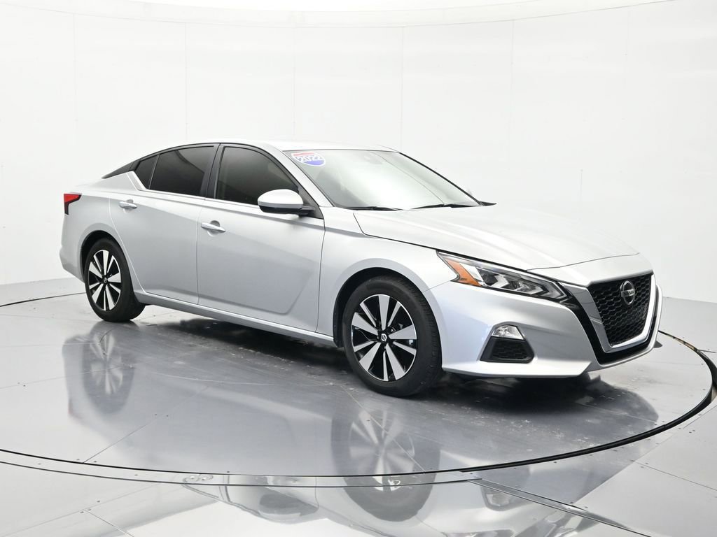 Certified 2022 Nissan Altima 2.5 SV FWD image 3