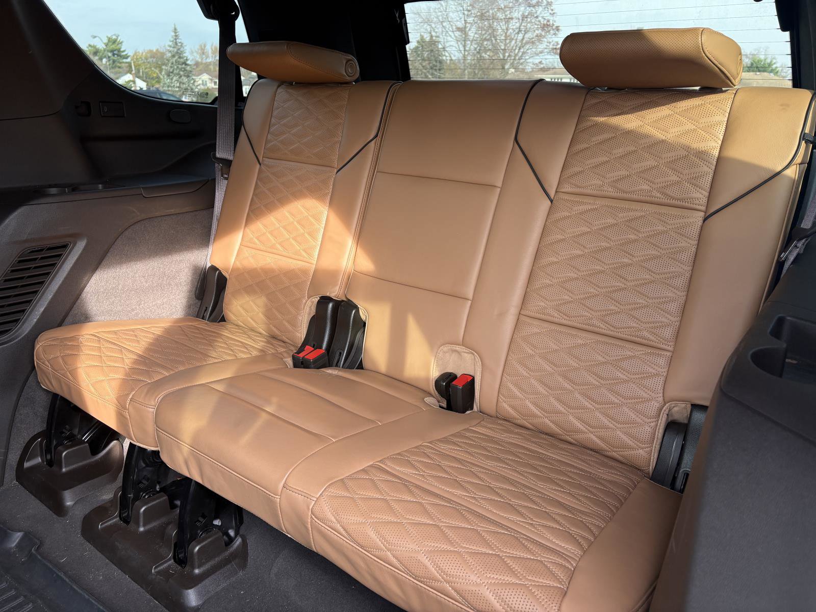 Certified 2023 Cadillac Escalade Premium Luxury image 13