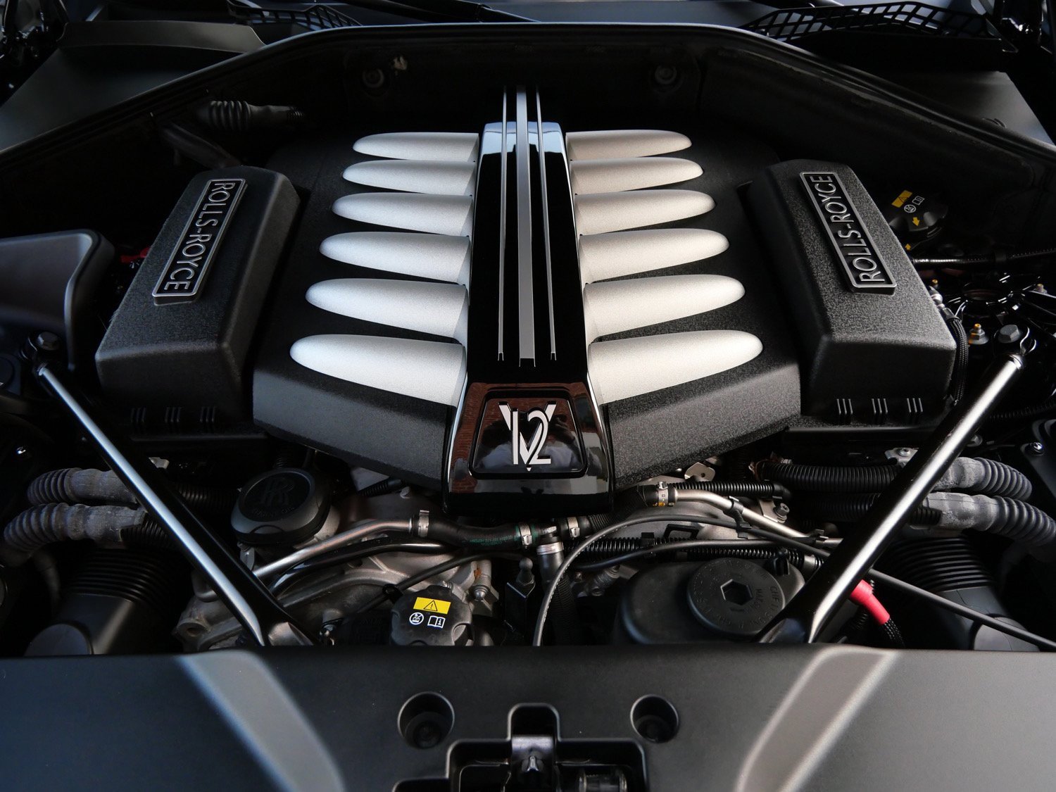 Used 2017 Rolls-Royce Wraith image 31