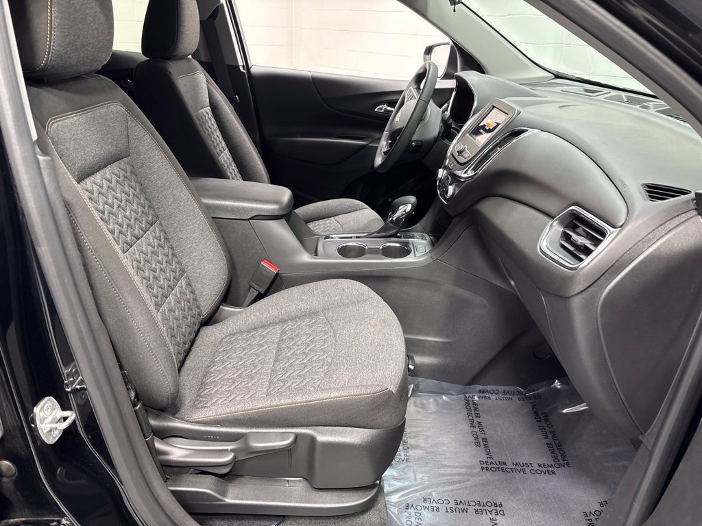 Used 2024 Chevrolet Equinox LT w/ LPO, Floor Liner Package AWD/4WD image 10