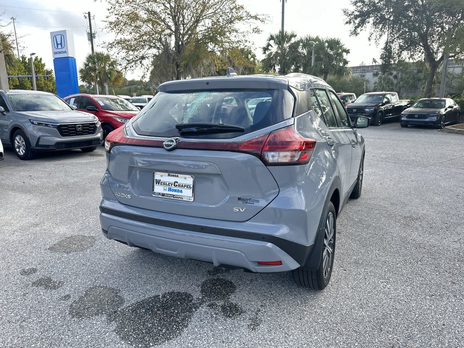 Used 2024 Nissan Kicks SV FWD image 6