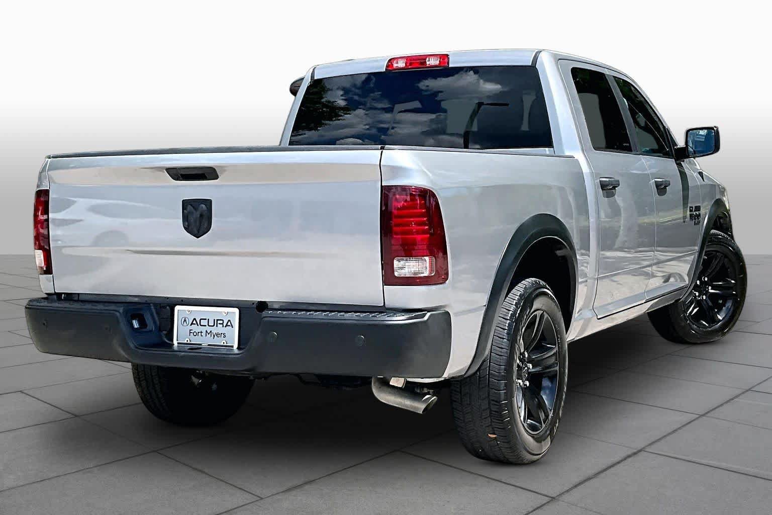 Used 2024 RAM 1500 Warlock RWD image 12