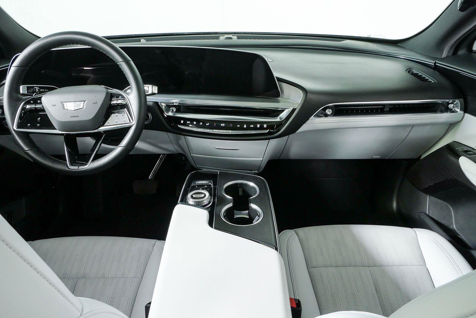 Certified 2024 Cadillac Lyriq Sport RWD image 19