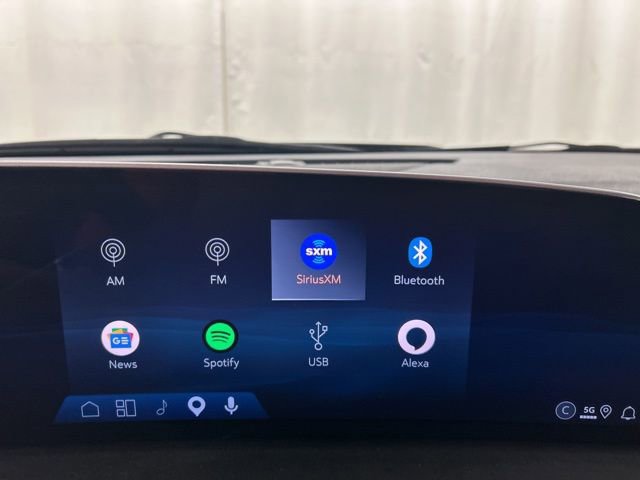 Used 2024 Cadillac XT4 Sport image 16