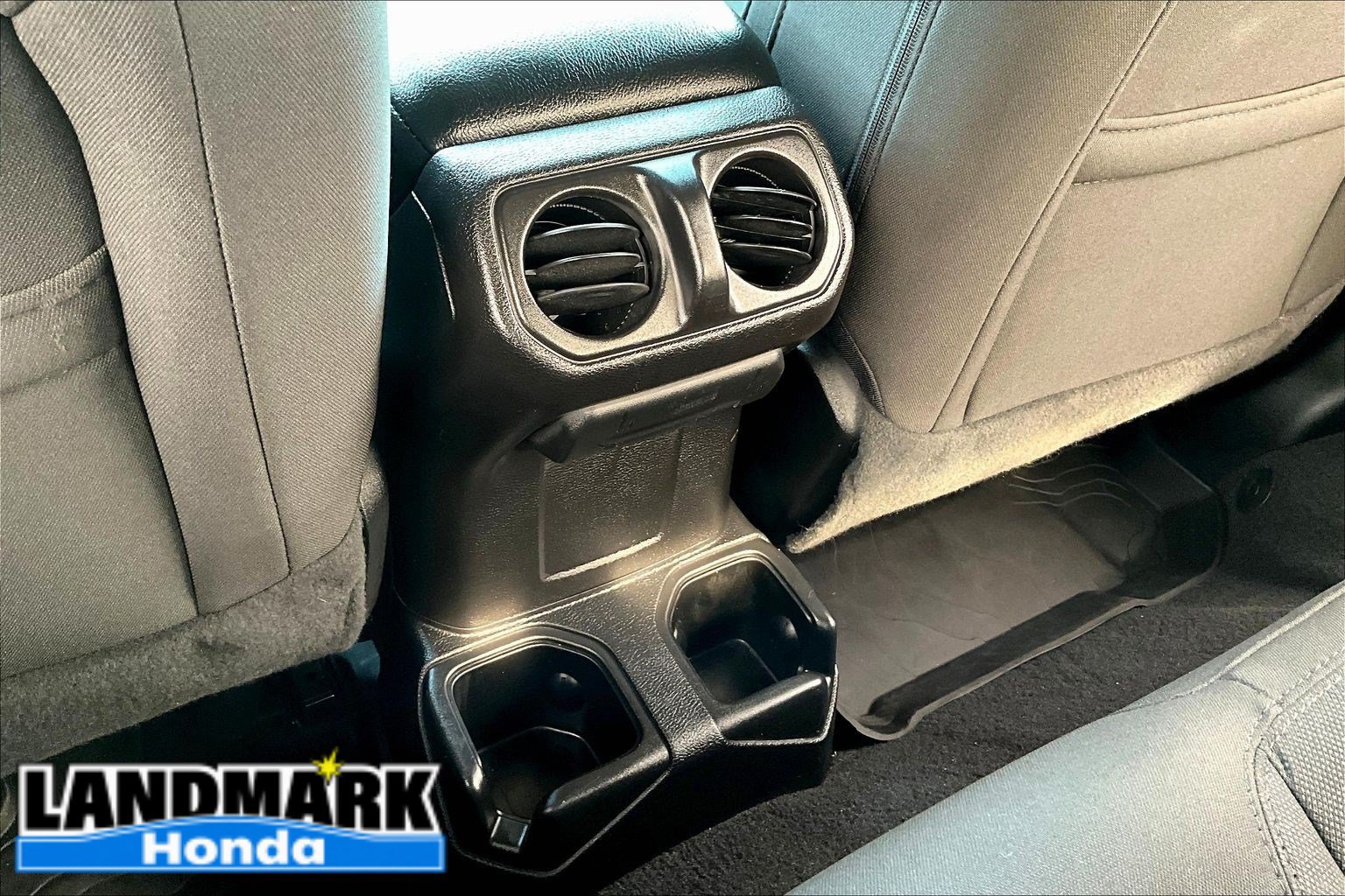 Used 2021 Jeep Wrangler Sport AWD/4WD image 24