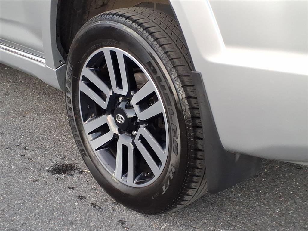 Used 2023 Toyota 4Runner Limited image 11