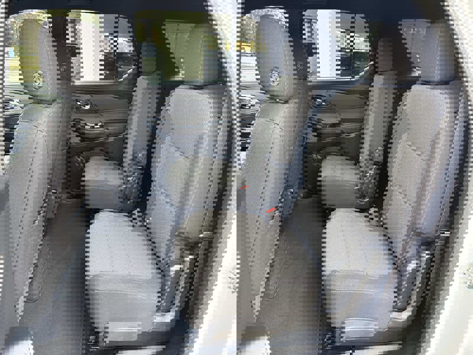 Used 2023 Chevrolet Traverse LT image 27